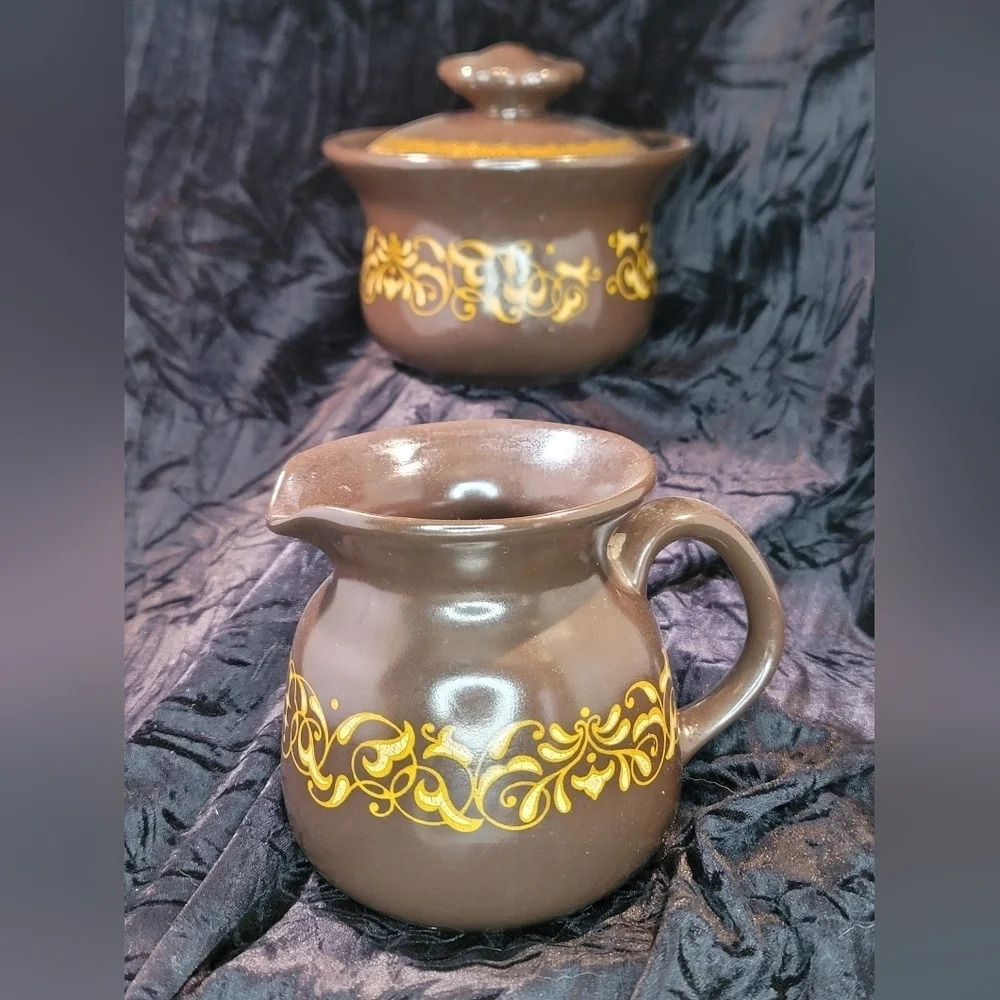 0830. Vintage ~ Jamoca ~ Franciscan Earthenware ~ Cream and Sugar~ Perfect!
